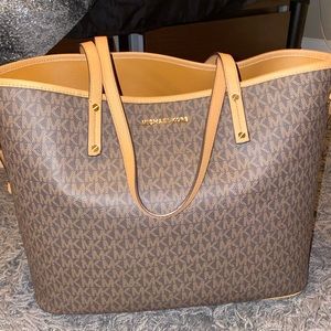 Michael Kors Large Jet Set Travel Tote
